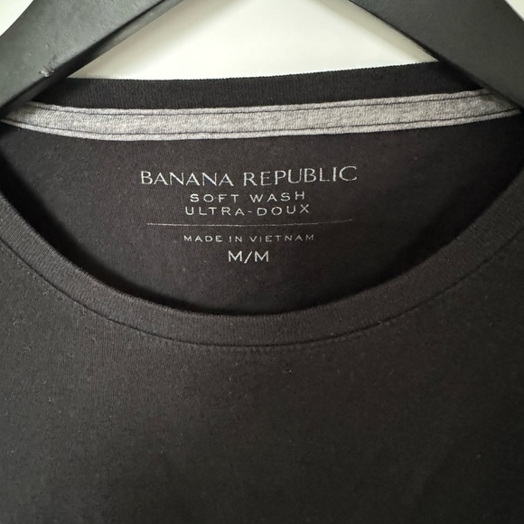 Banana 🍌 Republic men’s medium long sleeve - Picture 2 of 3